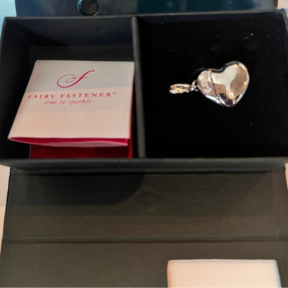 Fairy Fastener Silver tone jewelry fastening tool NIB - Picture 2 of 6